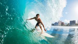 Resultado de imagen de playas de australia con gente surfeando